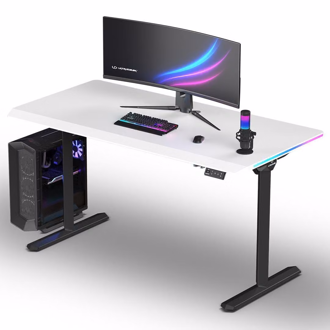 Ultradesk QUEST - Nero/Bianco - Scrivania da gaming con regolazione elettronica dell'altezza e illuminazione LED RGB prismatica, piano di 140x70 cm