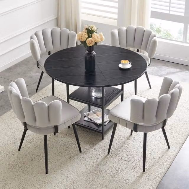 Set da pranzo Mivray composto da tavolo rotondo e 4 sedie in tessuto grigio chiaro e metallo nero, Diametro tavolo: 107 cm