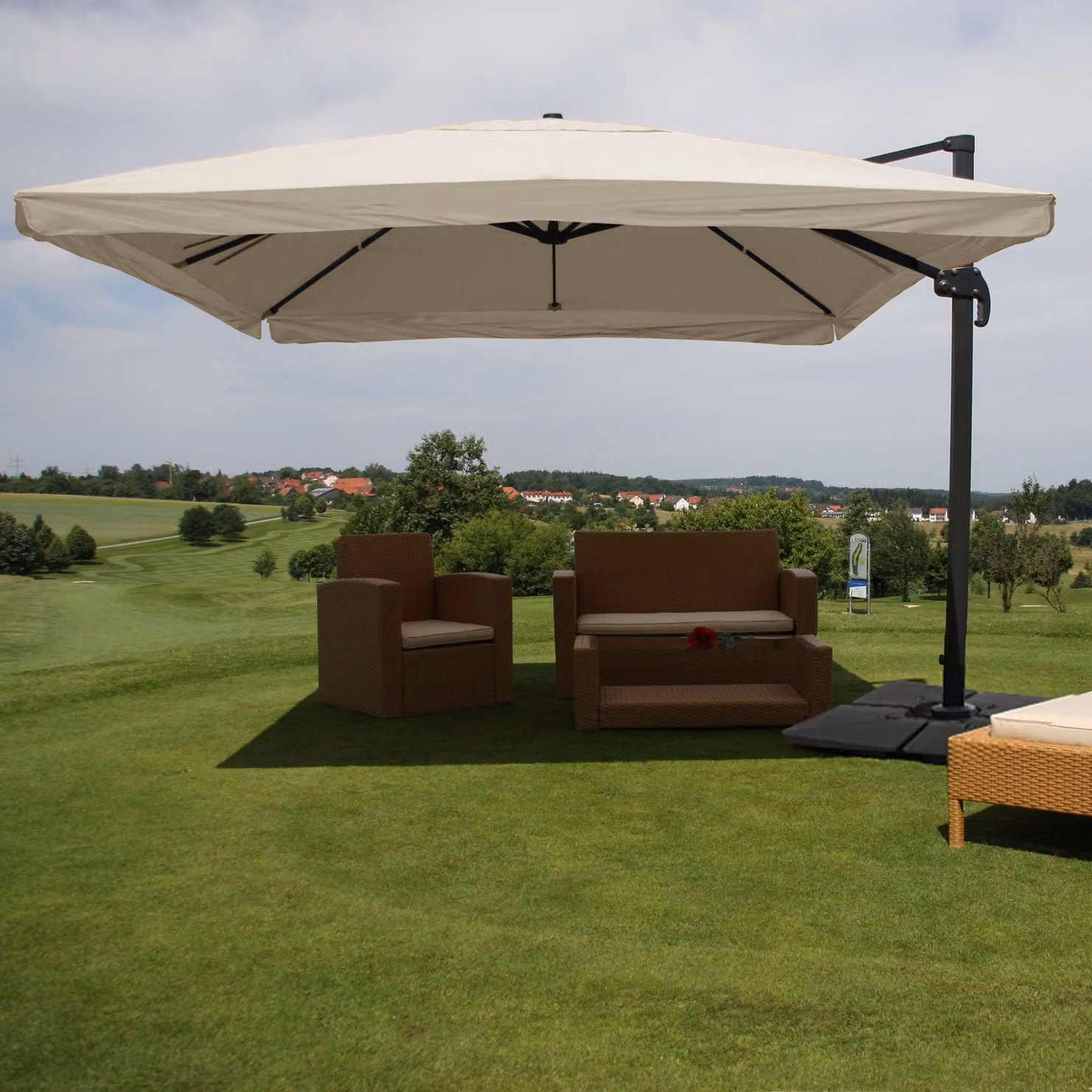 Ombrellone a semaforo per la ristorazione MCW-A96, 3x4 m (Ø 5 m), poliestere, alluminio/acciaio, 26 kg ~ Flap, grigio crema con supporto