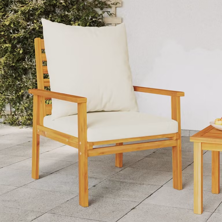 Set di 2 poltrone da giardino vidaXL in legno di acacia oliato con cuscini bianchi