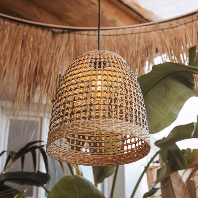Newgarden Lampada a sospensione Positano, naturale, alghe marine, Ø33cm, IP44 dimmerabile, Legno chiaro, Legno, Scandinavo