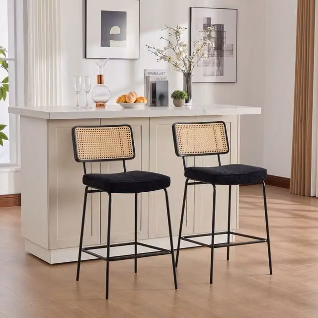Set di 2 Sgabelli Alti da Bar MINIMAL in Rattan e Chenille con Gambe in Metallo Nero