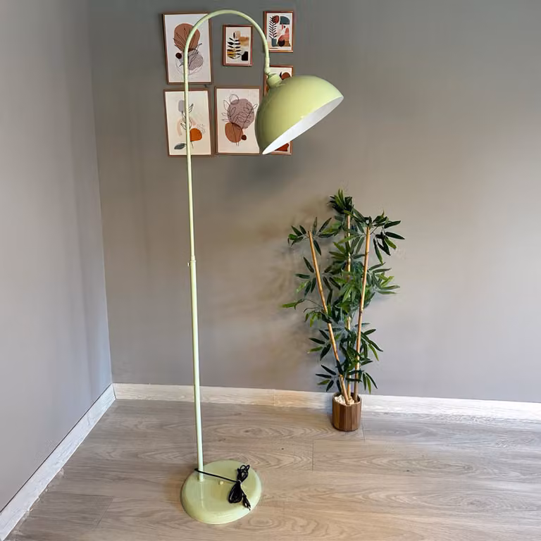 Lampada da terra moderna in metallo con E27, paralume regolabile