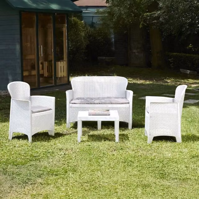 Set Salotto da Esterno Alesandro DMORA in Rattan Bianco e Beige con Cuscini per 4 Persone
