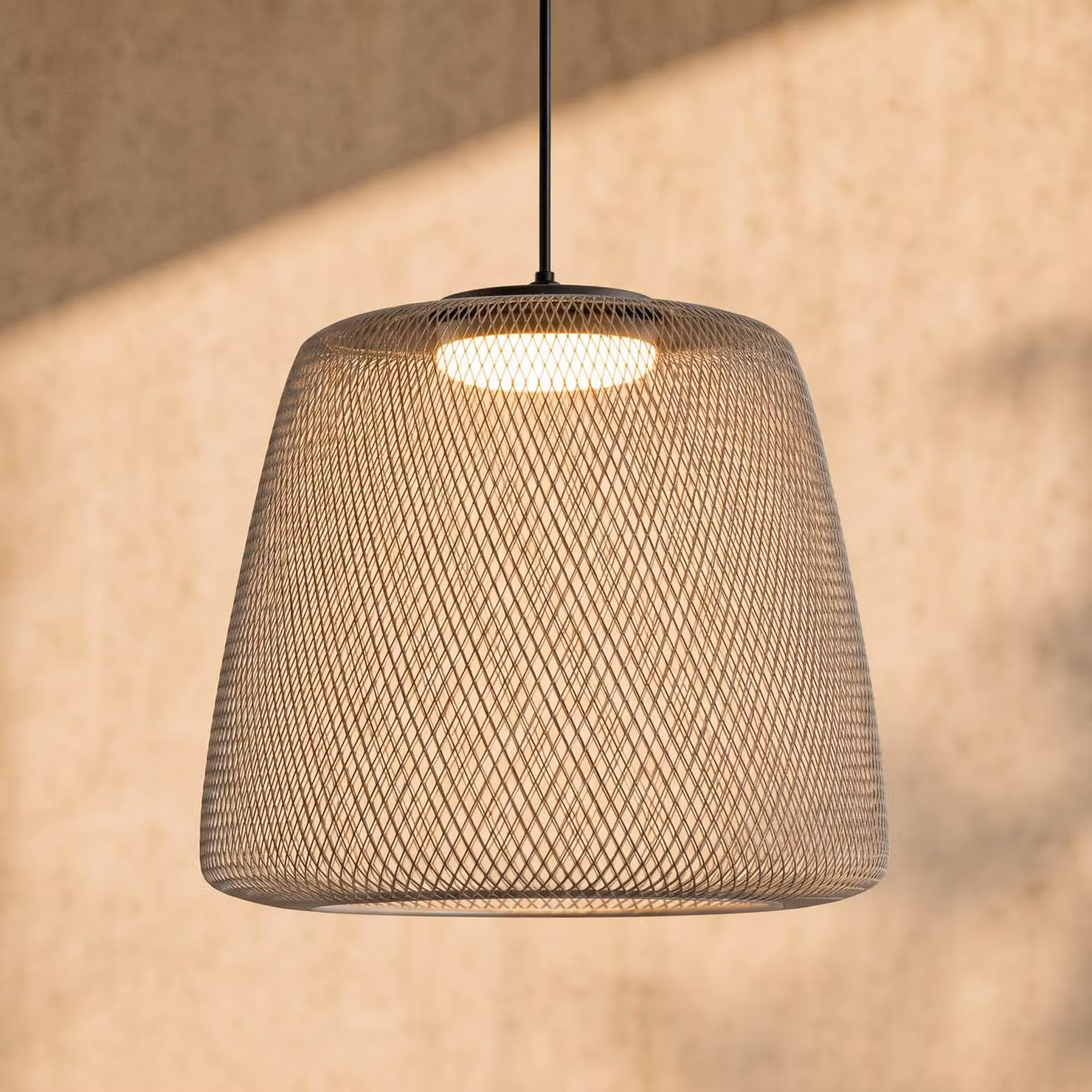 Lampada a sospensione da esterno LED Lucande Korvyn, grigia, Ø 50 cm, Korvyn Lucande, dimmerabile, Alluminio / Grigio / Zincato, Metallo, Design