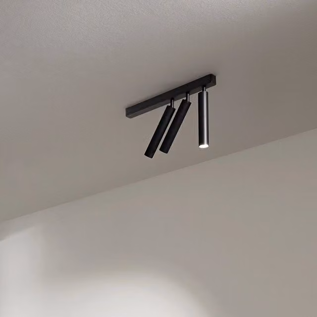 Spot Moderno Perenz Illumina in Metallo Nero con 3 Luci LED da 10W 3000K Luce Bianca Calda – 1