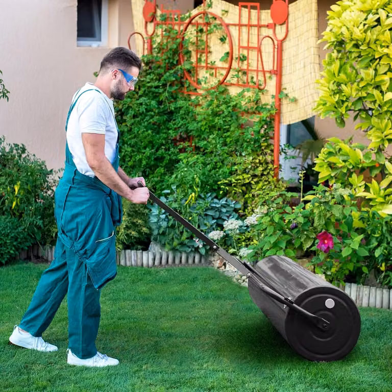 Rullo per prato in metallo Costway Nero con manico antiscivolo e capacità di 113 L per cortile e parco