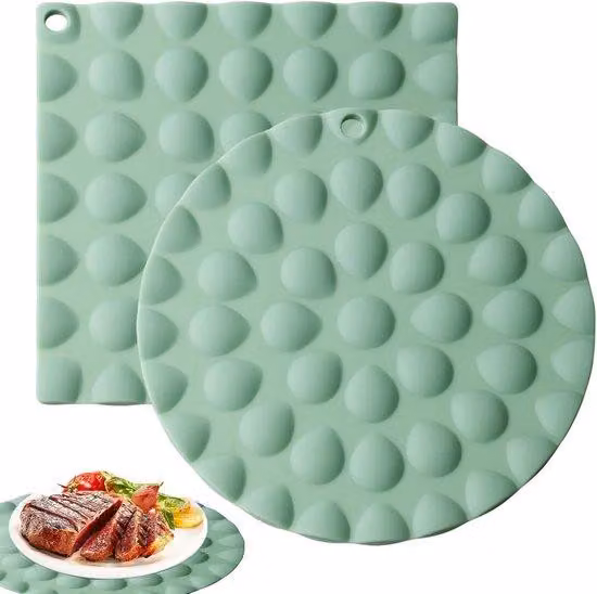 Due tappetini da tavola in silicone resistenti al calore, ideali per la casa, l'appartamento degli studenti, l'hotel, la casa vacanze, la panetteria e il bar