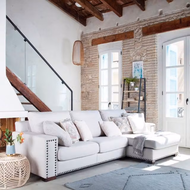 Divano letto Rabat Banak a 3 posti con chaise longue a destra, colore nero, in tessuto con struttura in legno e schienale imbottito