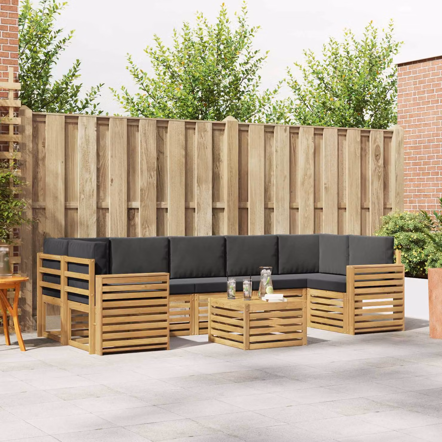 vidaXL Set di divani da esterno a forma di U composto da 8 pezzi in legno di acacia con cuscini bianchi e antracite in poliestere resistente ai raggi UV