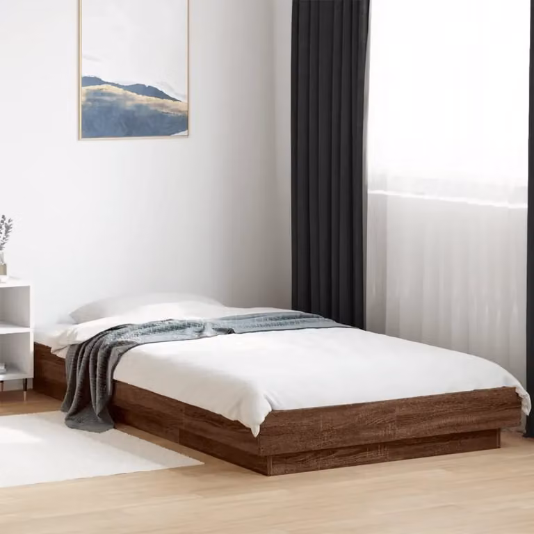 Letto singolo moderno in legno multistrato Rovere Marrone con luci LED sottostante e porta USB, L/P: 90 x 190 cm
