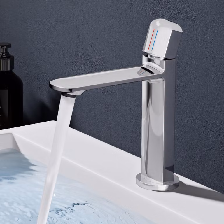 doporro Miscelatore lavabo bagno in ottone cromato, monocomando per acqua calda e fredda 20,9 cm WAO-1190