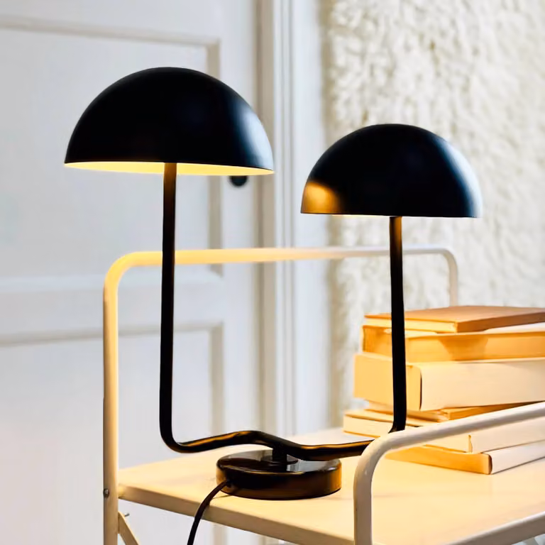 Dyberg Larsen Lampada da tavolo di design Cluster, Nero, Soggiorno / Sala da pranzo, Metallo, Design, Lampada da tavolo