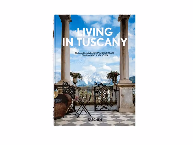 Living in Tuscany (45th Edition) Libro