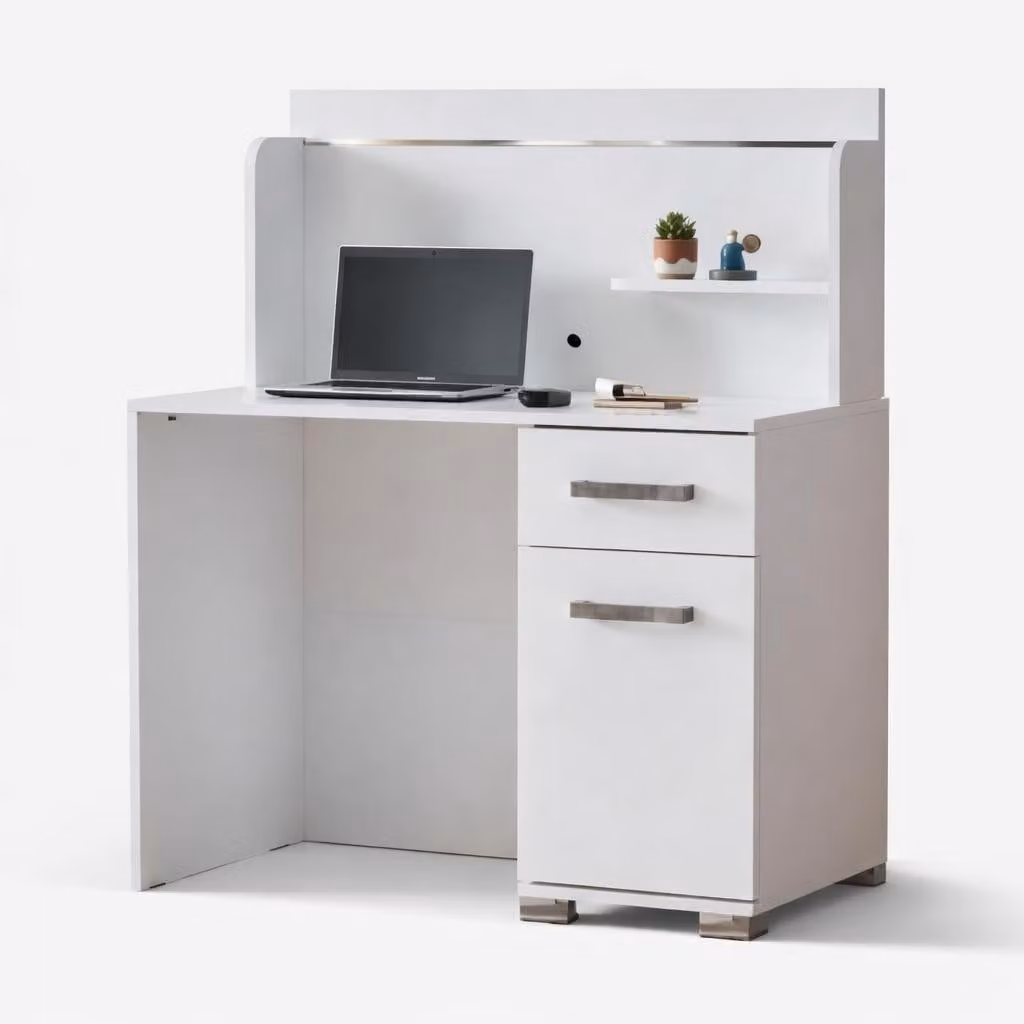 Scrivania moderna dal design elegante, ideale per un lavoro confortevole