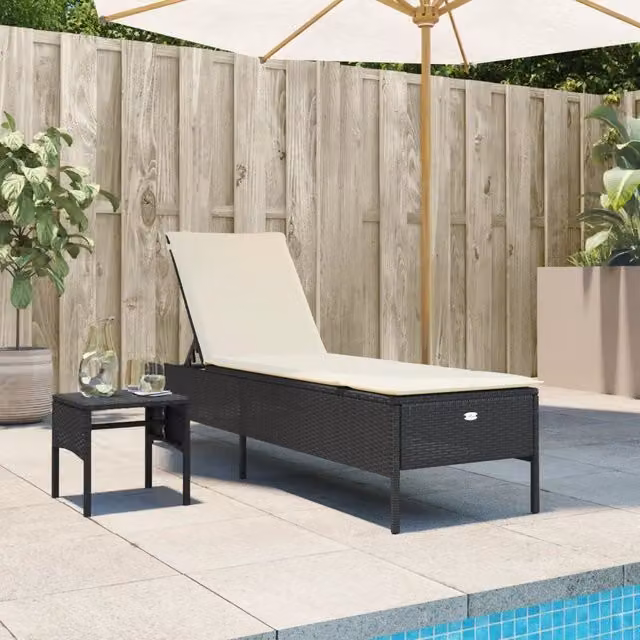 Lettino prendisole vidaXL in polyrattan nero con cuscino impermeabile e tavolino laterale