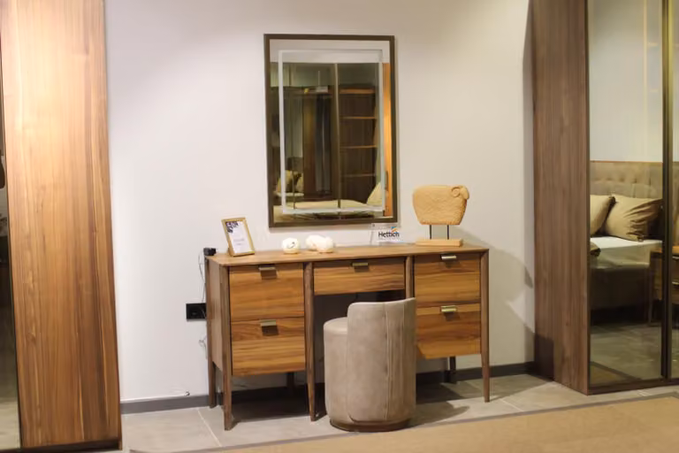 Luxus Möbel Design Schminktisch mit Spiegel Braun Schlafzimmer Möbel