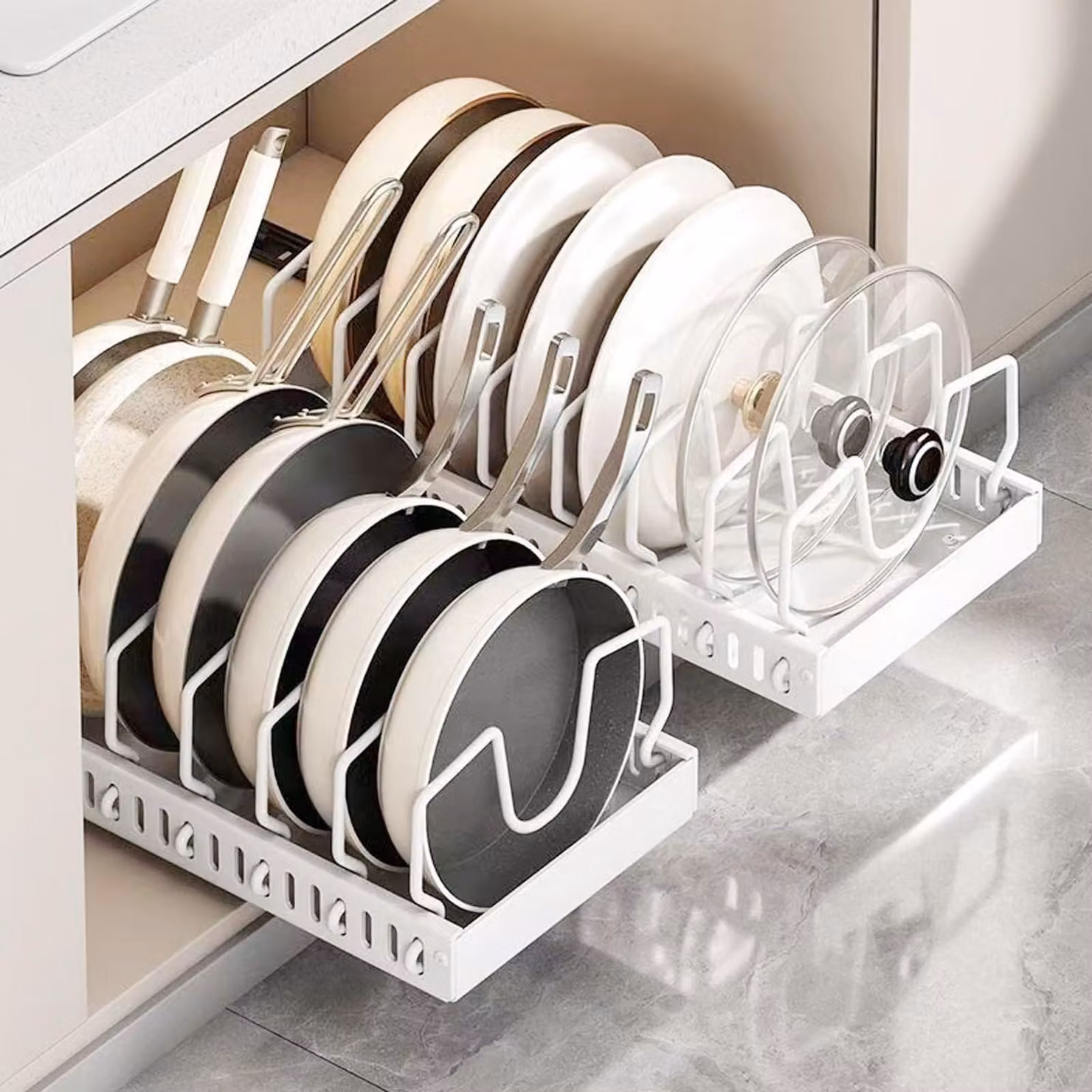Set di 2 contenitori estraibili e organizer per pentole e padelle, con 8 divisori regolabili, dimensioni 21x42x3,2 cm