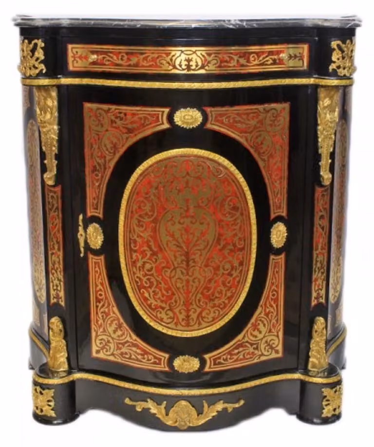 Comò in stile barocco "Casa Padrino", con intarsi "Boulle", nero, oro e rosso, con piano in marmo, dimensioni 80 x 40 x altezza 105 cm