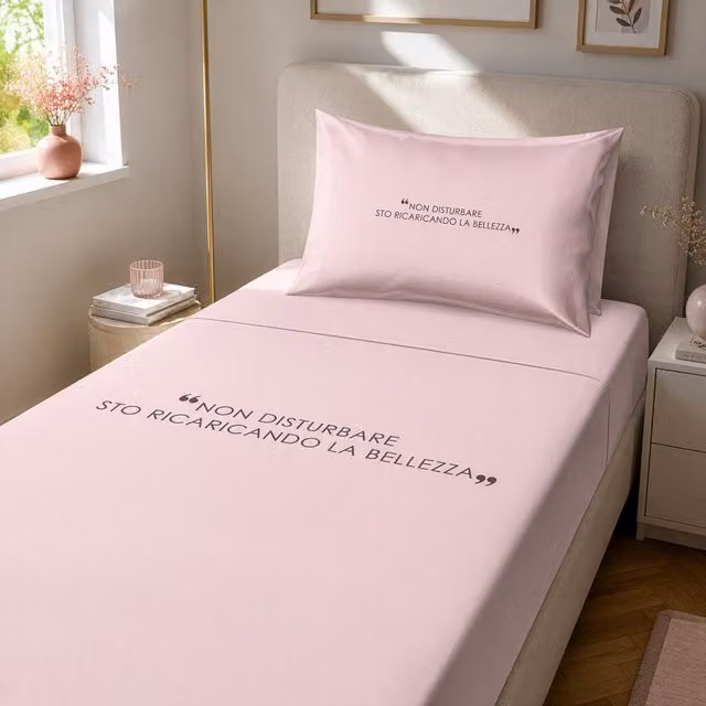 Completo letto singolo KASANOVA in cotone con stampa Quotes, colore malva, 90x190 cm