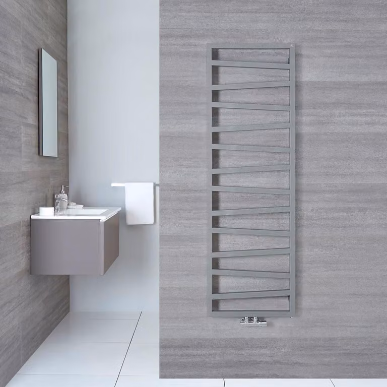 Scaldasalviette Attacco Centrale Argento 1545x500mm 580W - Termoarredo Bagno - Torun