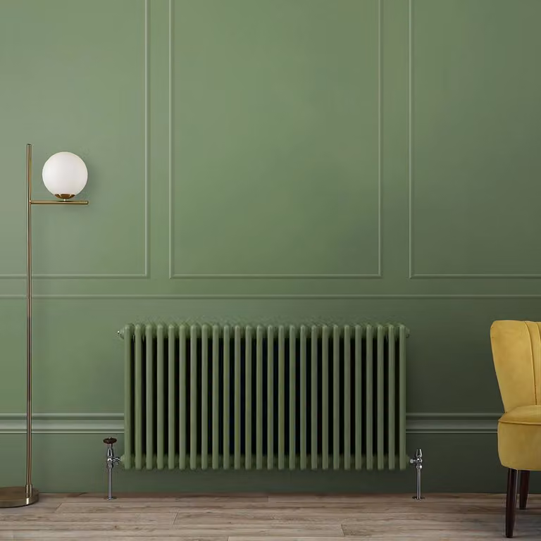 Radiatore Tradizionale Orizzontale Tradizionale a Tripla Colonna Verde (Reseda Green) -   500mm x 1190mm - Regent