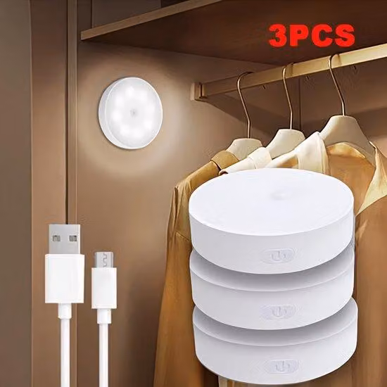 Set da 3 lampade da comodino a luce bianca calda con sensore di movimento - Luminosità regolabile, accensione e spegnimento automatici, ideali per il comodino, le scale, sotto armadi e credenze, nonché come lampada da comodino in camera da letto.