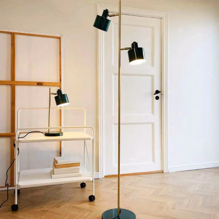 Dyberg Larsen Lampada da terra Ocean, Verde, Soggiorno / Sala da pranzo, Metallo, Scandinavo, Lampada da terra