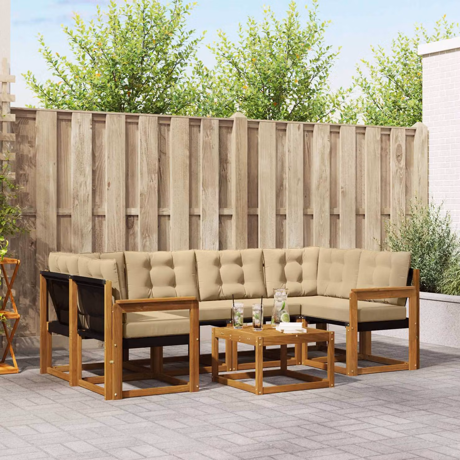 Set di divani da esterno vidaXL 7 pz in legno di acacia con tavolo da caffè e cuscini beige