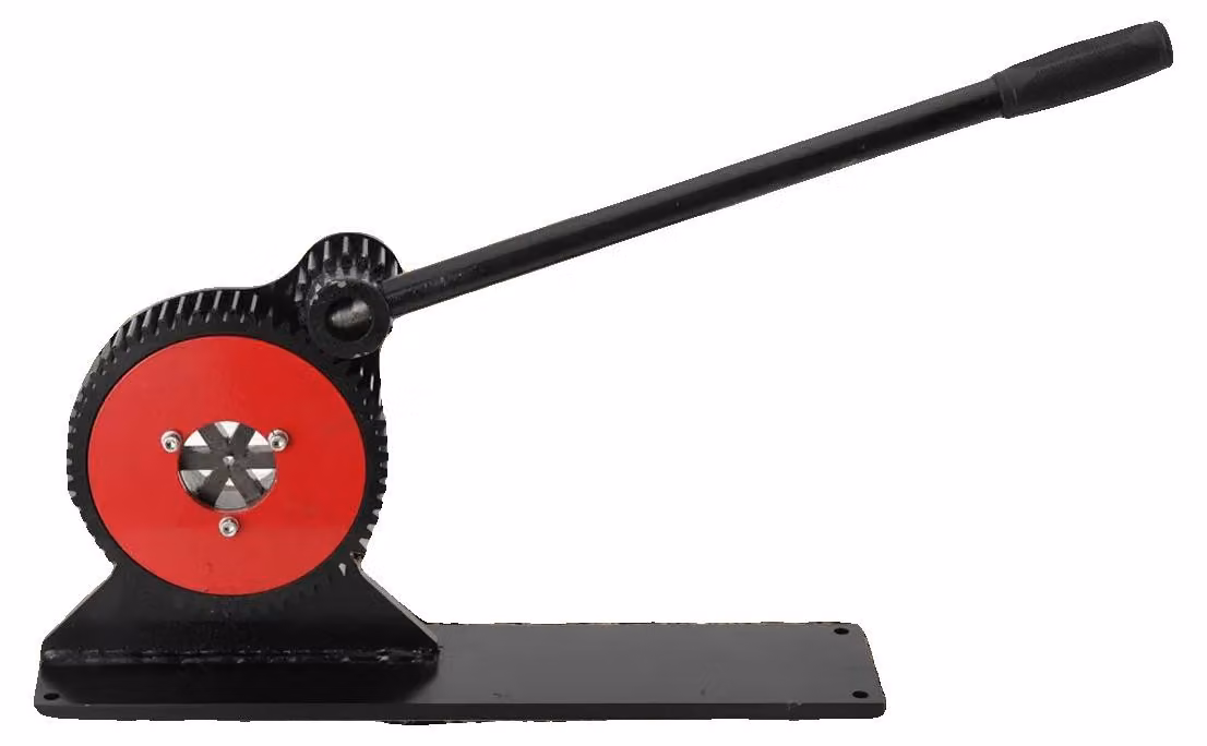 Strumento per crimpare tubi, pressa meccanica a 6 ganasce, campo di crimpatura da 6 mm a 32 mm, funzionamento manuale, peso circa 3 kg, struttura in acciaio