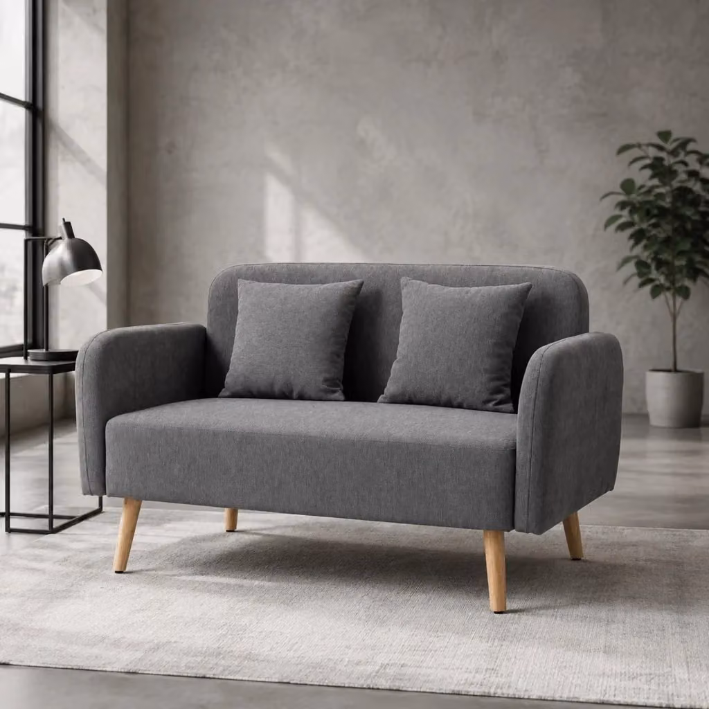 Divano a 2 posti MIVRAY in tessuto grigio con 2 cuscini e gambe in legno, L: 130 cm, P: 80 cm, H: 70 cm – 2