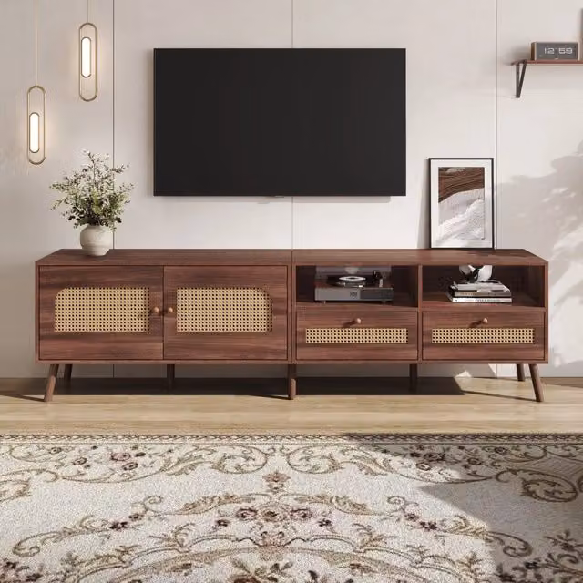 Mobile Porta TV 200 cm in Truciolato Marrone con Ante in Rattan; per TV fino a 80 Pollici; 2 Cassetti; 8 Gambe