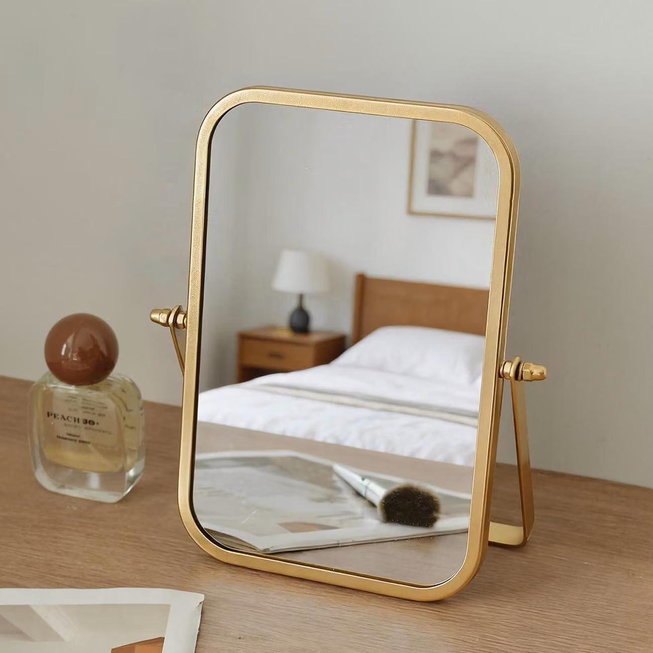 Specchio da trucco dorato, rettangolare, con cornice in metallo, ideale per la camera da letto