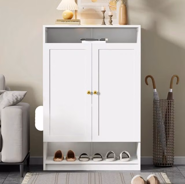 Mobile portascarpe moderno MODFU bianco con ante a battente e ripiani interni L/P/H: 73 x 34 x 109 cm