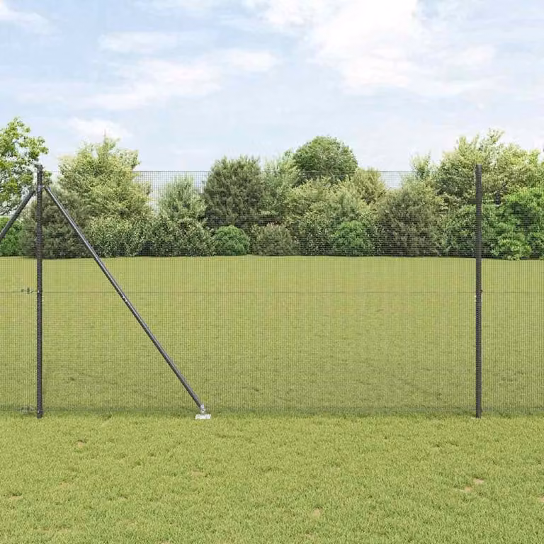 Recinzione in rete saldata con punte 10 x 1,5 m (L x H)
