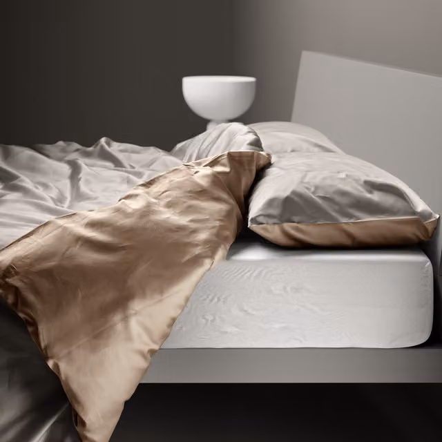 Copripiumino reversibile DaunenStep Oasi Kiss in cotone Mako Satin beige con chiusura a zip – 1