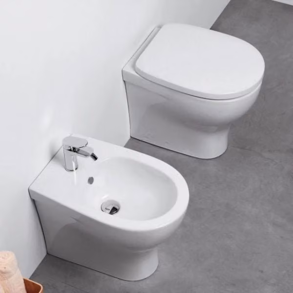 Kit Sanitari filomuro Collezione Pratica - Azzurra ceramica - Vaso filomuro Azzurra Pratica