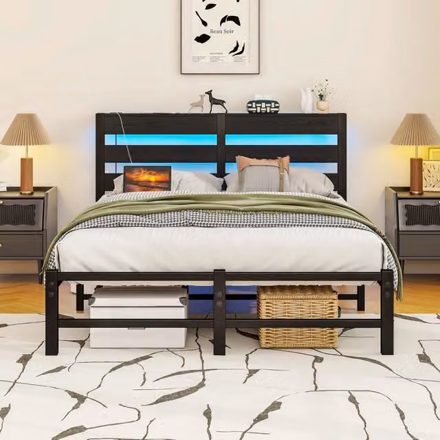 Letto 120 × 200 cm con LED RGB; 2 porte USB; rete a doghe in acciaio e ripiano testiera nero