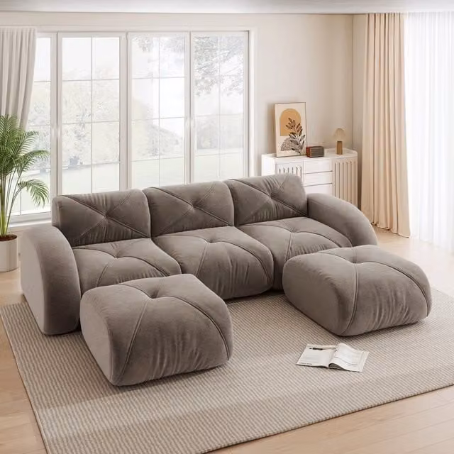 Divano modulare a U 3 posti con 2 pouf in ciniglia taupe HOMVRA