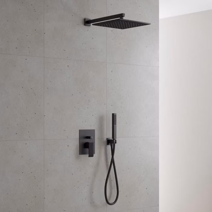 Sistema doccia a muro Kronenbach Quara 3.0 nero, miscelatore monocomando con deviatore, design squadrato