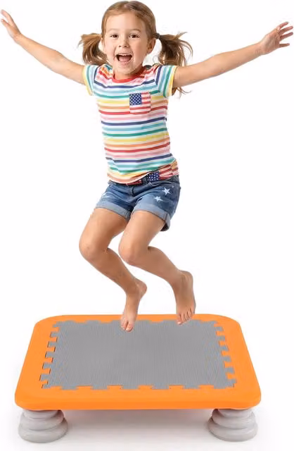 Mini trampolino elastico DESIGN IN arancione con piedini ammortizzanti in schiuma per attività motorie e sensoriali