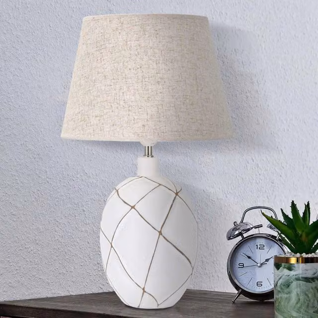 Lampada da Tavolo Baha in Ceramica e Tessuto, Bianco e Beige, con Lampadina E27 Sostituibile