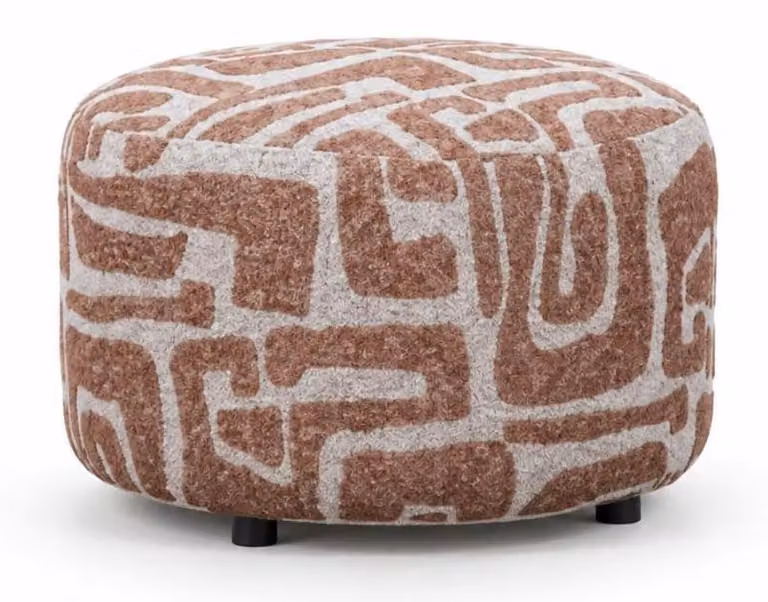 Pouf moderno, color terracotta, dal design unico, caratteristico e grafico