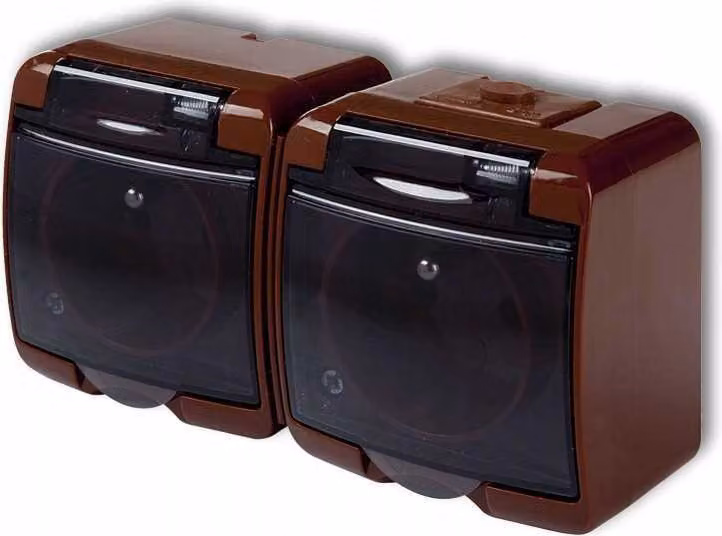 Doppio Zoccolo Ermetico Ip54 Marrone N/T Nt
