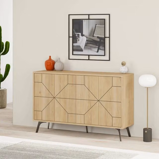 Madia DMORA Earl con design geometrico moderno, finitura opaca, colore marrone quercia e beige, L: 123 cm, P: 35 cm, H: 62 cm