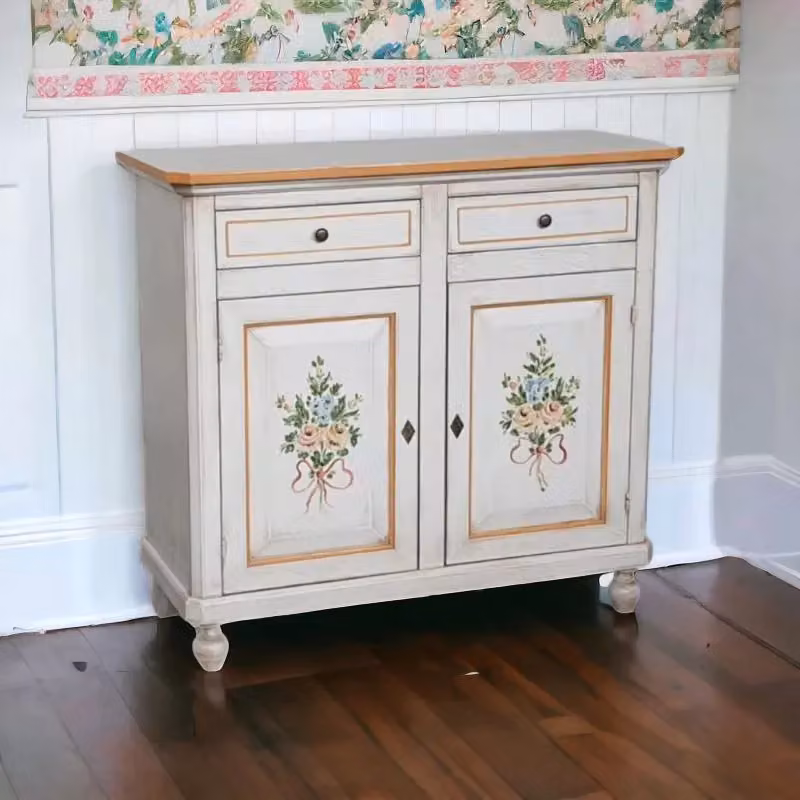 Credenza shabby chic in legno con 2 porte e decori floreali Mobili 2G bianco anticato con dettagli arancioni L: 105 cm, P: 45 cm, H: 98 cm – 2