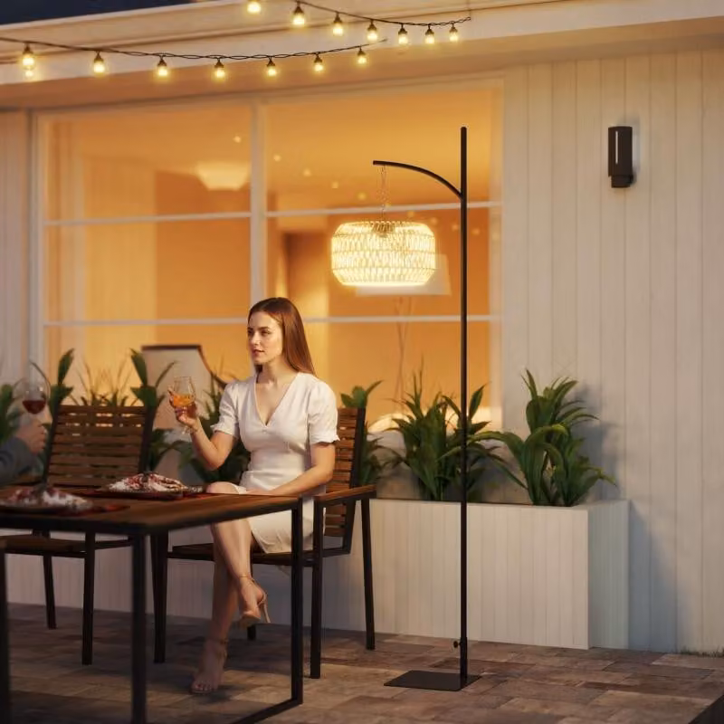 Lampada solare da esterno Moonbite, altezza 178 cm, forma ad arco, aspetto rattan, 2500 K, 15 lm, sensore di luce, grado di protezione IP44, 4 picchetti da terra, acciaio, autonomia fino a 8 ore, ideale per giardino e vialetti, colore nero e giallo
