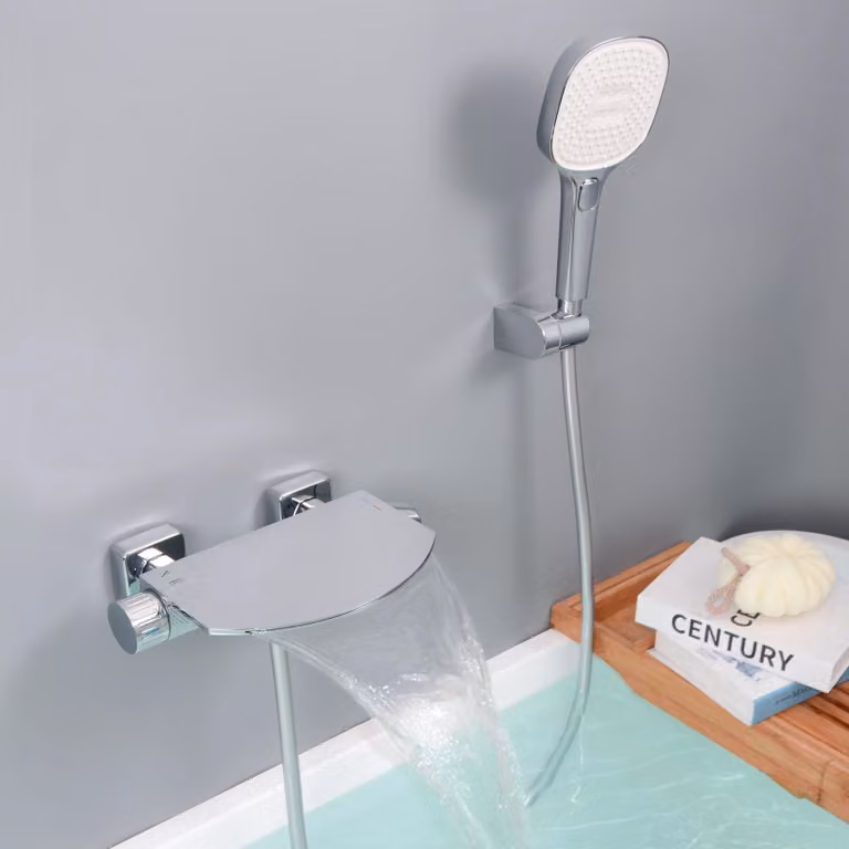 Rubinetto per vasca da bagno con doccetta, montaggio a parete, in ottone lucido