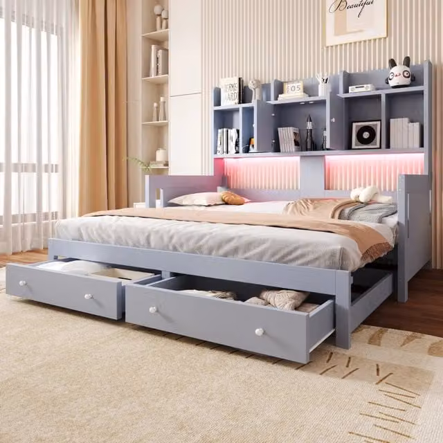 Divano letto estraibile REDOM in legno e tessuto grigio con illuminazione sottostante, porta USB e mensola laterale, L/P/H: 190 x 90 x 75 cm