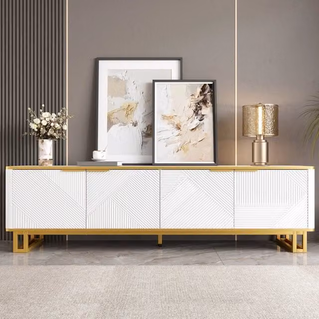 Mobile TV Mivray con quattro ante e vano aperto, design geometrico bianco e oro in MDF, L: 160 cm, P: 37.5 cm, H: 48 cm